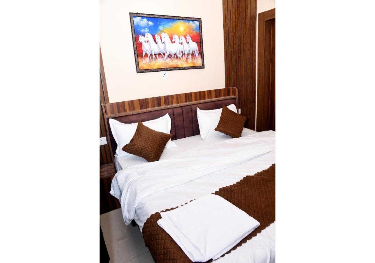 Tirupati Balaji Inn Bageshwar Dham Basari Экстерьер фото