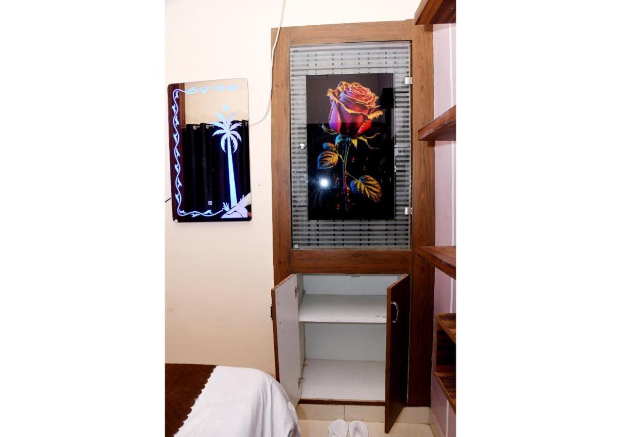 Tirupati Balaji Inn Bageshwar Dham Basari Экстерьер фото